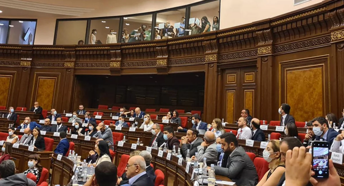 Journalists stage protest in Armenian parliament