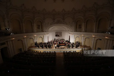 Filarmoniyada Fikrət Əmirovun 100 illik yubileyi ilə bağlı konsert proqramı keçirilib