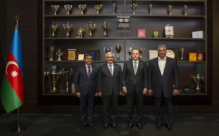 IJF prezidenti Bakı Olimpiya Stadionunda Azərbaycan milli komandalarının təlim-məşq bazasını ziyarət edib