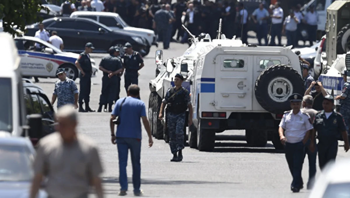 Gunmen who seized police station in Yerevan will respond to NSS this evening