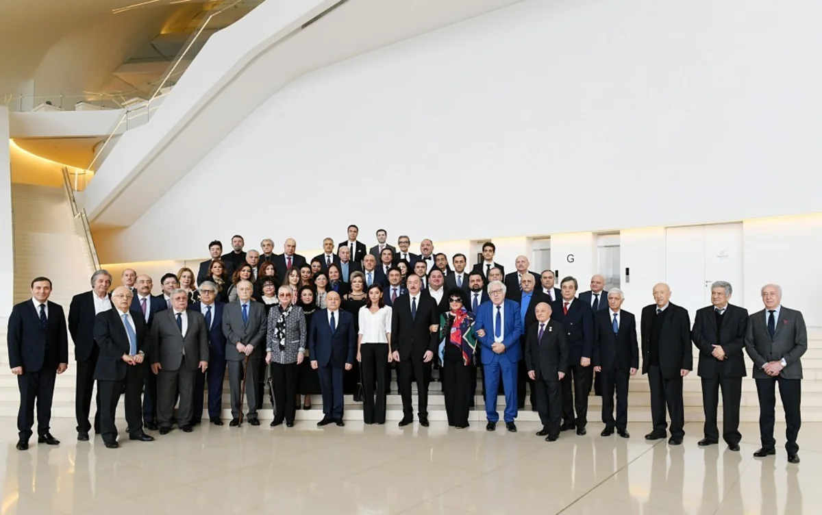 President Ilham Aliyev and first lady Mehriban Aliyeva met with a group of culture and art figures