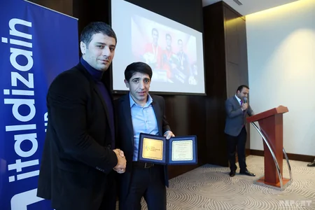Bu ilin ən yaxşılarının mükafatlandırma mərasimi keçirilib - SİYAHI