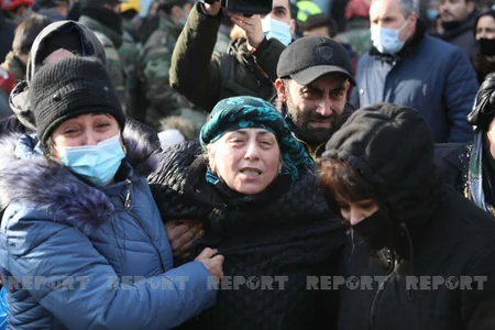 Xırdalanda dağıntılar altında qalan uşağın meyiti tapılıb