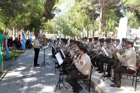 Defense Ministry officers honor memory of Great Patriotic War heroes