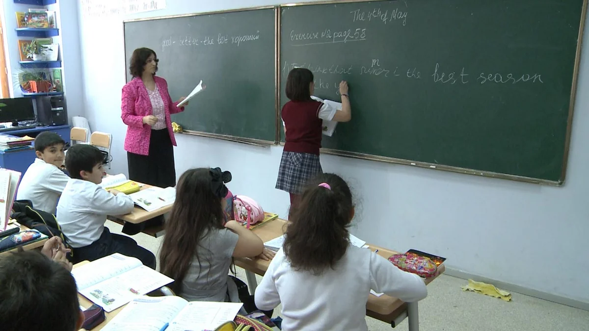 Bacarıqlarının diaqnostik qiymətləndirilməsi aparılan müəllimlərin maaşları 2 dəfə artırılıb