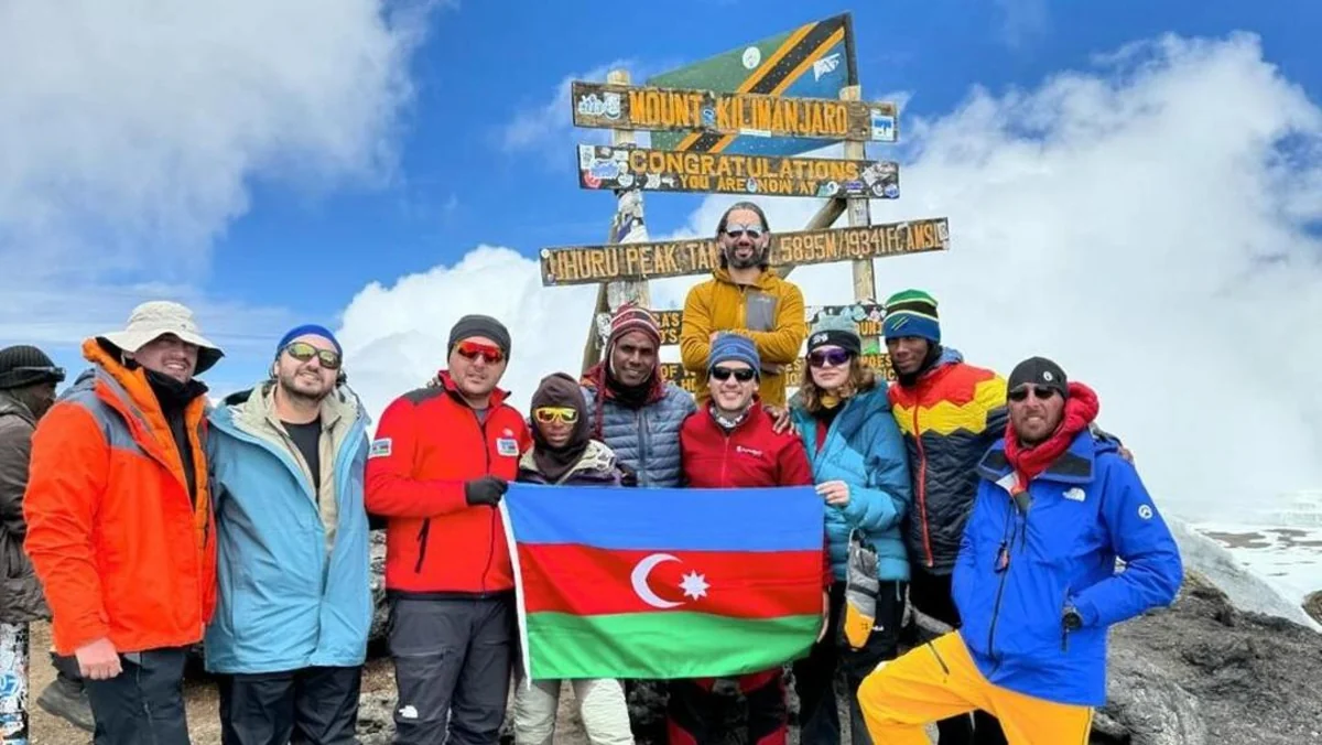 Azerbaijani alpinists conquer Kilimanjaro