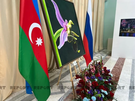 Moskvada Zəfər Günü və Dövlət Bayrağı Gününə həsr olunan fotosərgi açılıb