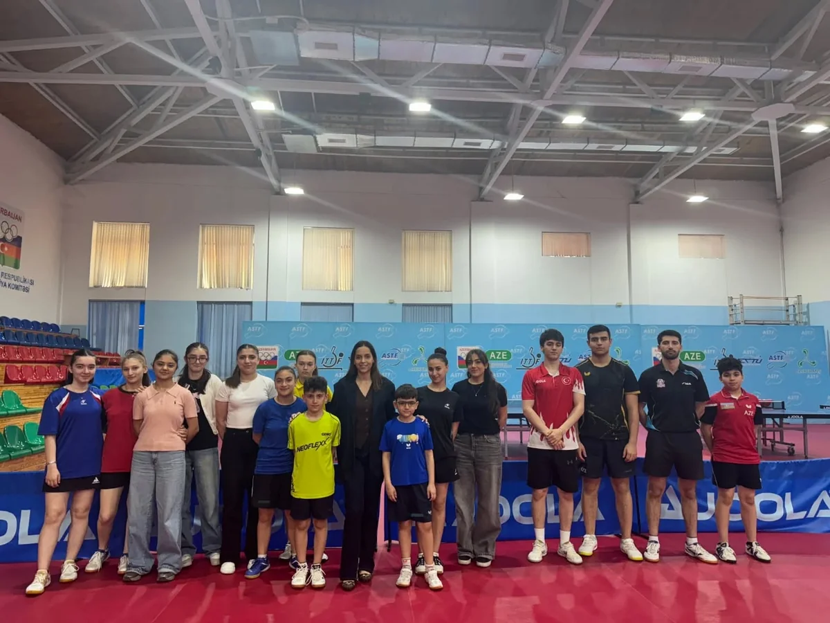AMADA stolüstü tennisçilər üçün seminar təşkil edib