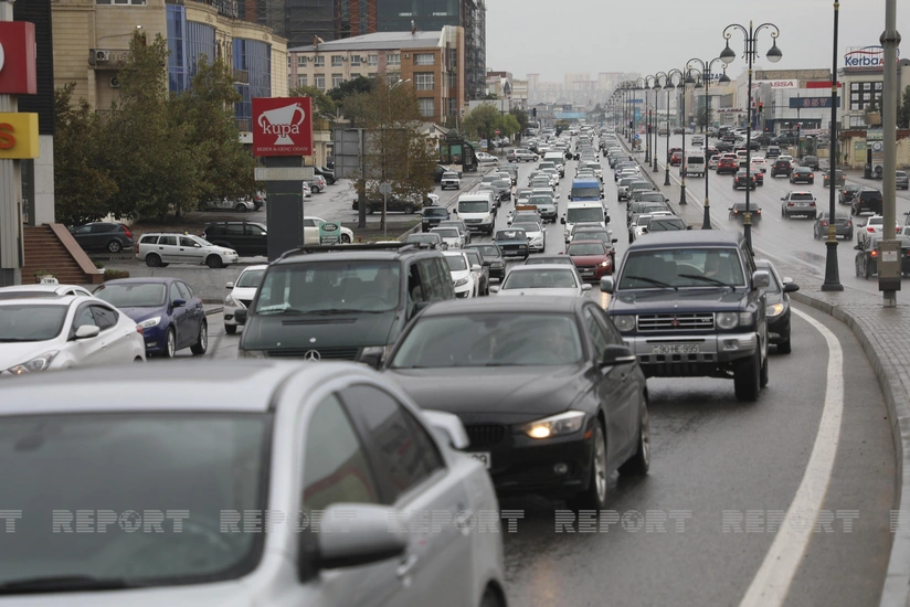 Bakının mövcud yolları sıxlığı aradan qaldırmaq üçün yetərlidirmi?