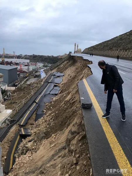 Baş Nazir və BŞİH başçısı Bibiheybətdə sürüşmə zonasına baş çəkib