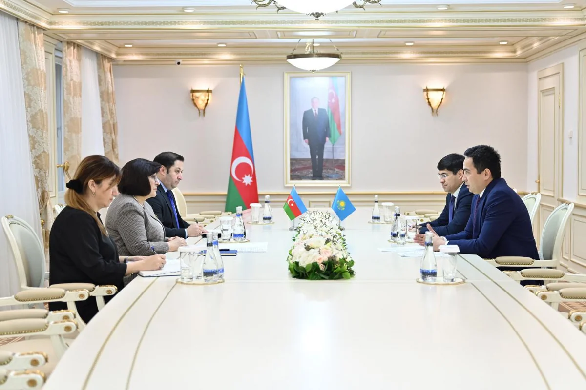 Milli Məclisdə Qazaxıstan neftinin Azərbaycan ərazisindən nəql olunması məsələləri müzakirə edilib