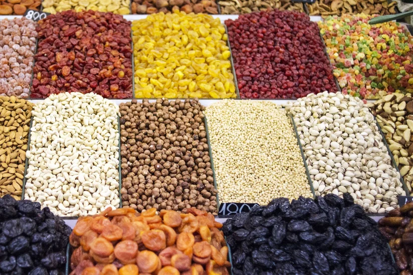 Azerbaijan reduces cost of importing dried fruits from Turkiye by 5%