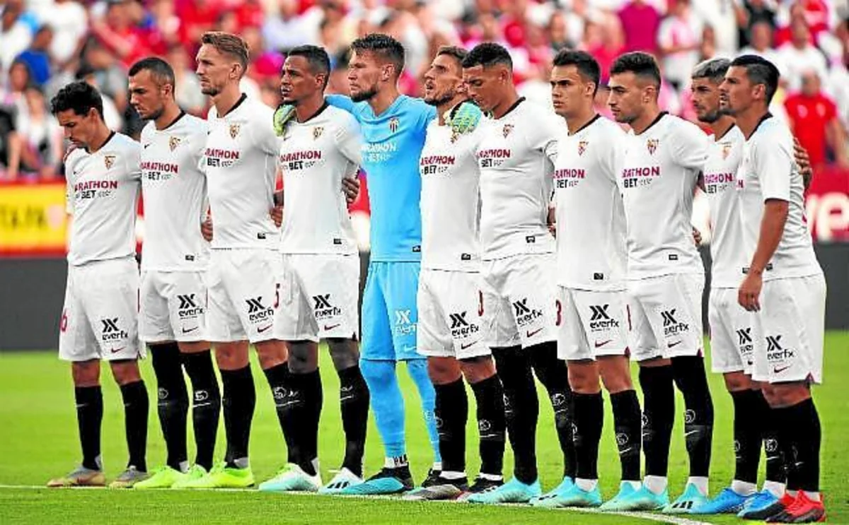 Sevilya Qarabağla oyunlar üçün 23 futbolçu sifariş verib