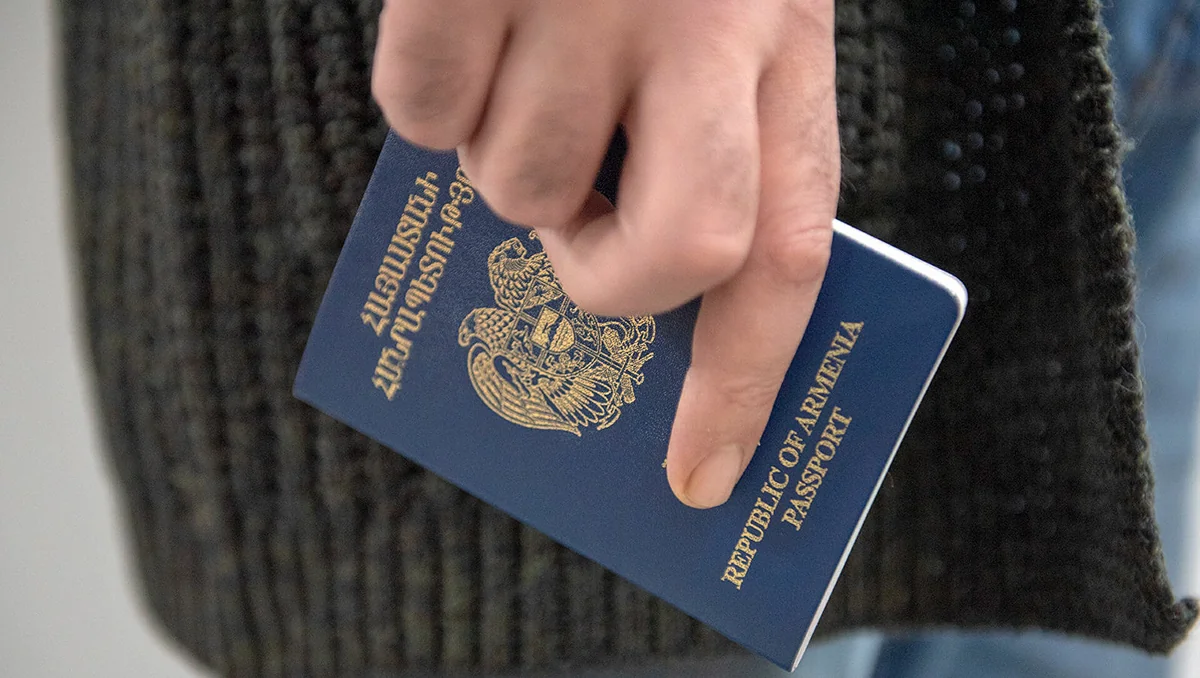 Ermənistanda pasport qıtlığı yaranıb