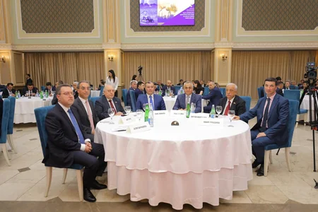 Naxçıvanda Ümumdünya Əməyin Mühafizəsi Gününə həsr olunan konfrans keçirilib - YENİLƏNİB