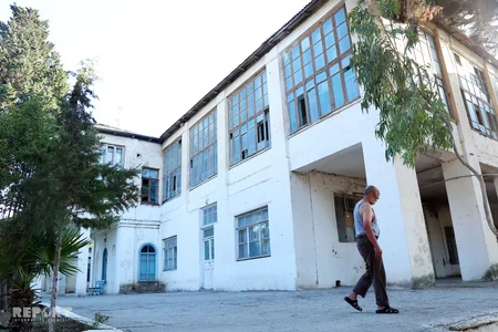 Hacı Zeynalabdin Tağıyevin evi təmir olunmasa, tamamilə dağıla bilər - FOTOREPORTAJ