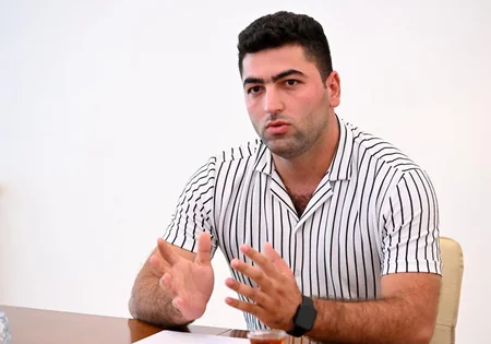Gənclər və idman naziri Şabranda vətəndaşları qəbul edib