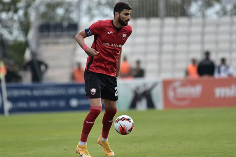 Qəbələnin futbolçusu əməliyyat olunmaq üçün Türkiyəyə yollanıb