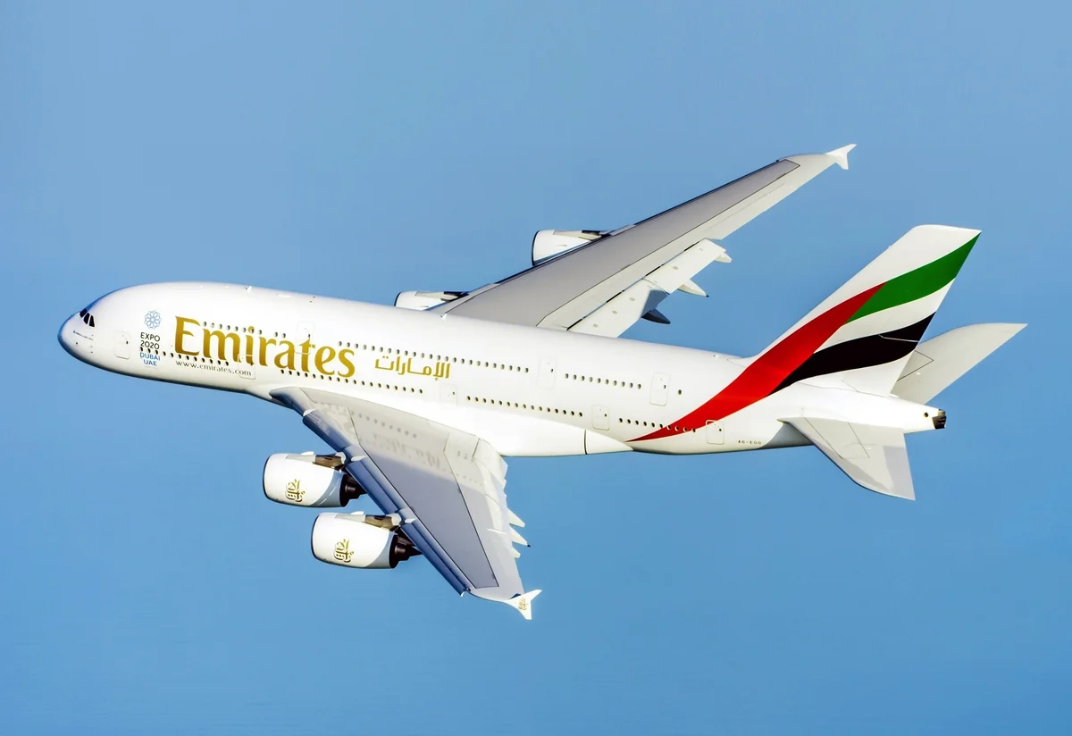 Emirates kütləvi ixtisarlara hazırlaşır