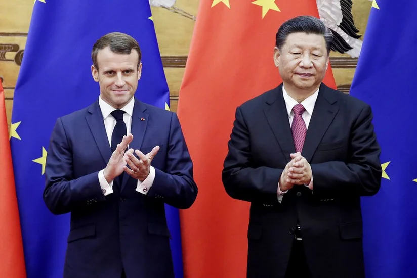 Макрон обсудил с Си Цзиньпином возможный визит в Пекин в начале 2023 года