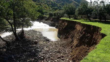 Masallıda eroziya nəticəsində yaşayış evləri təhlükə ilə üzləşib - FOTO