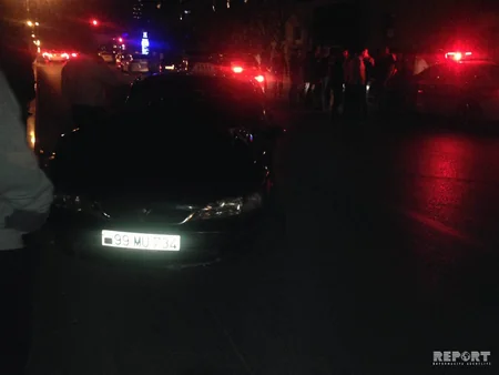 Bakıda sərnişin avtobusu qəza törədib - FOTO