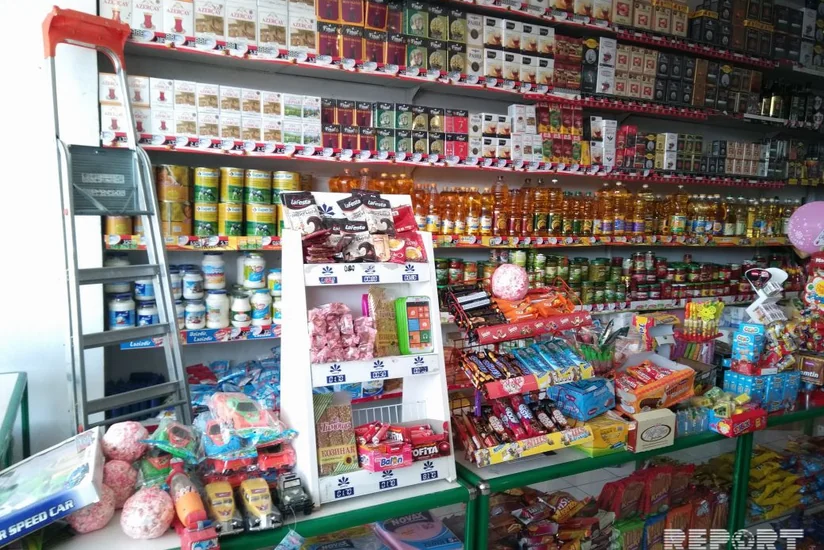Qaxda mağazadan 10 min manatdan çox pul oğurlanıb - FOTO