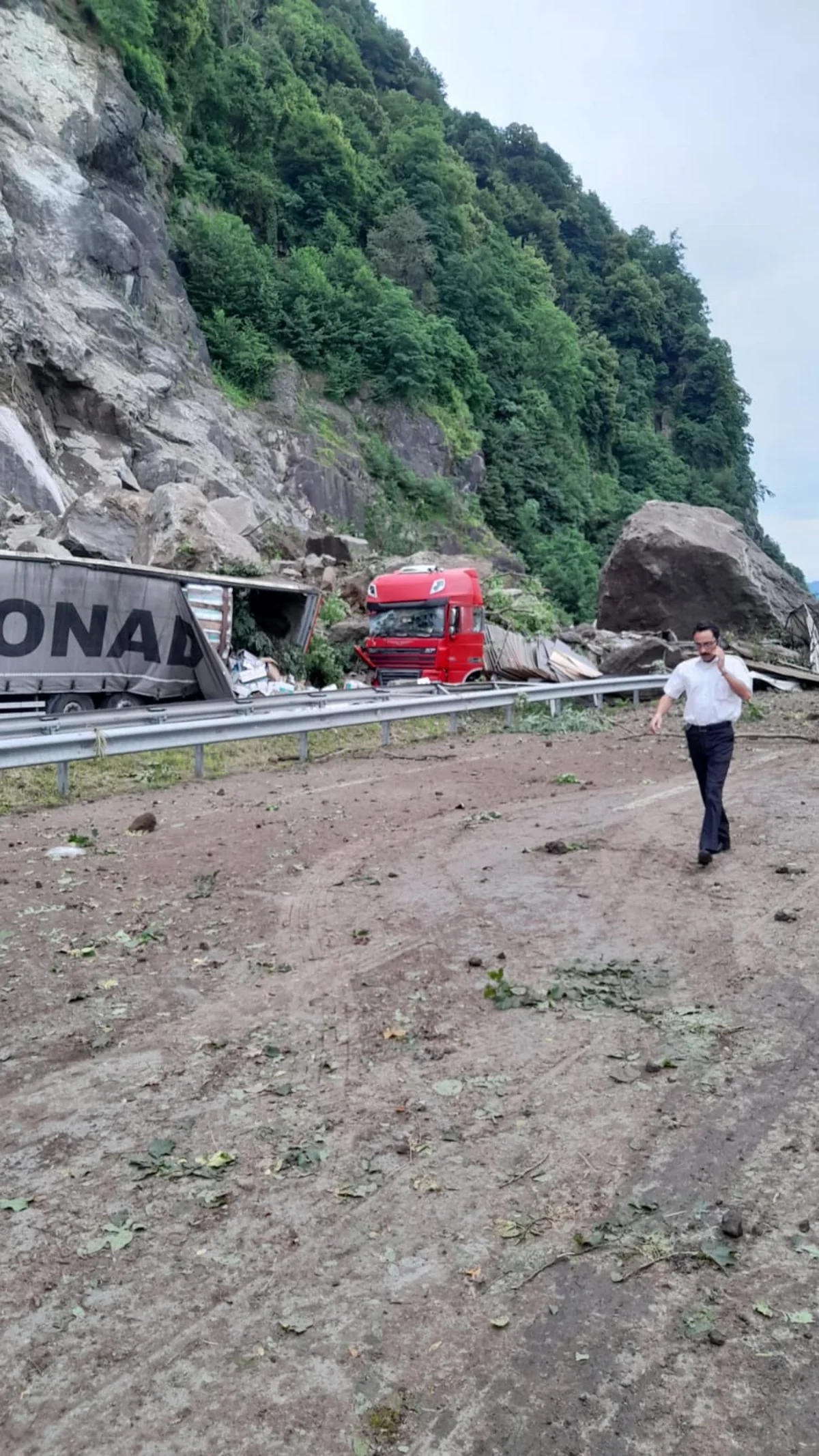 Установлена личность азербайджанца, погибшего во время оползня в Турции