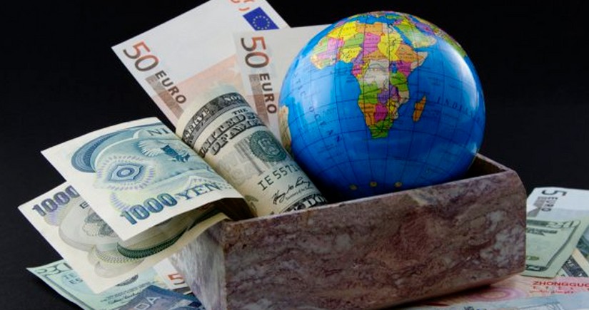 МВФ: Ситуация в мировой экономике остается сложной из-за торговых разногласий
