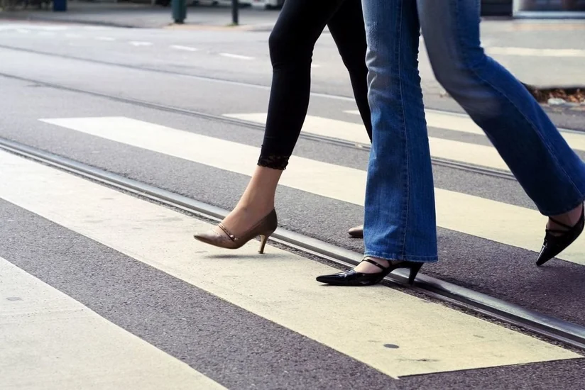 Bakıda ana və qızını avtomobil vurub