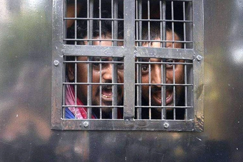 Hindistanda partiya nümayəndəsinin qətlində şübhəli bilinən 15 nəfər ölüm cəzasına məhkum edilib