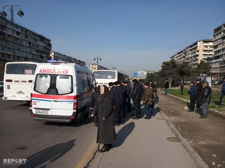 Bakıda sərnişin avtobusu yaşlı qadını vuraraq ağır xəsarət yetirib - FOTO
