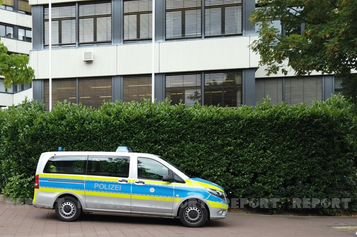 Из Германии депортировали 8 азербайджанцев