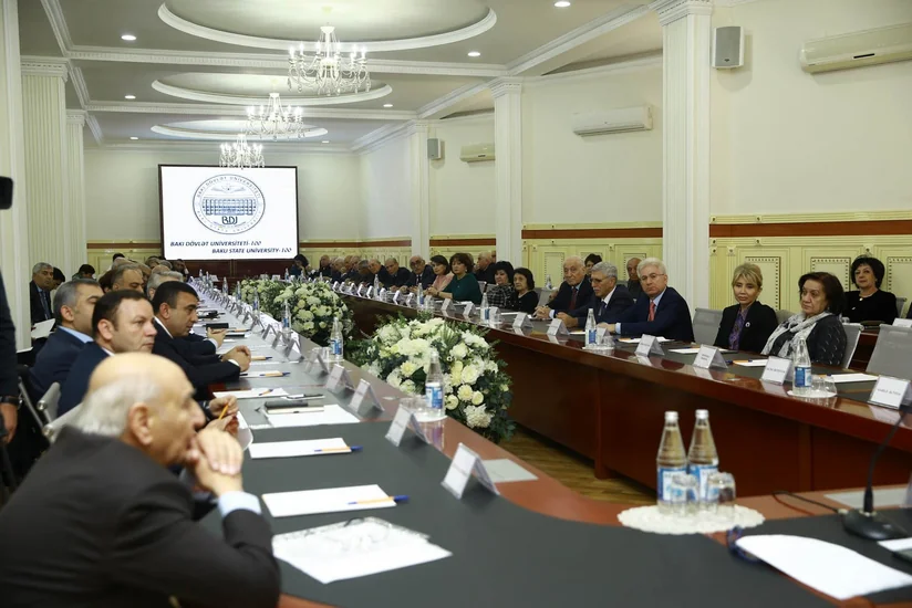 BDU-nun bütün əməkdaşlarına 500 manat mükafat veriləcək