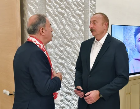 İlham Əliyev və Rəcəb Tayyib Ərdoğan Türkiyə millisinin oyununu izləyib - YENİLƏNİB