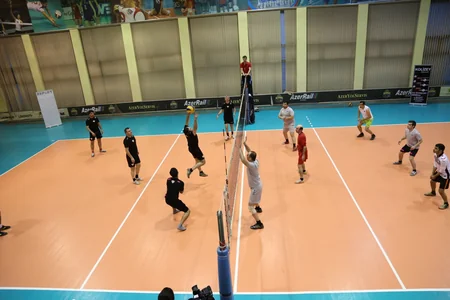 İdman jurnalistləri və Azəryol klubunun iştirakı ilə voleybol tədbiri keçirilib - FOTO