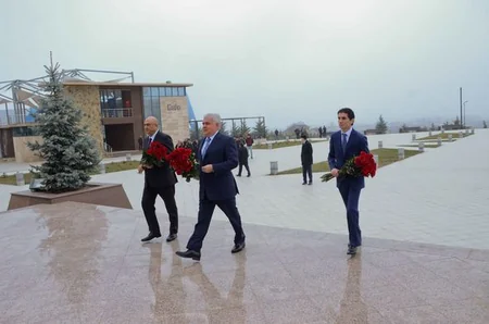 Ziya Məmmədov Qusarda vətəndaşları qəbul edib