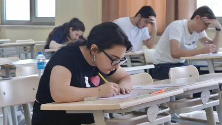 Ali təhsil müəssisələrinin magistraturalarına qəbul imtahanı keçirilib - YENİLƏNİB