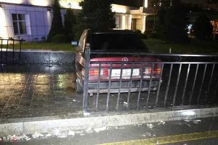 Bakıda avtomobil yoldan çıxaraq piyadaları vurub, xəsarət alanlar var - YENİLƏNİB - FOTO - VİDEO