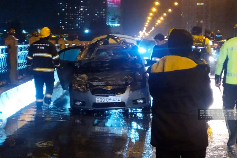 Bakıda avtomobil yanıb