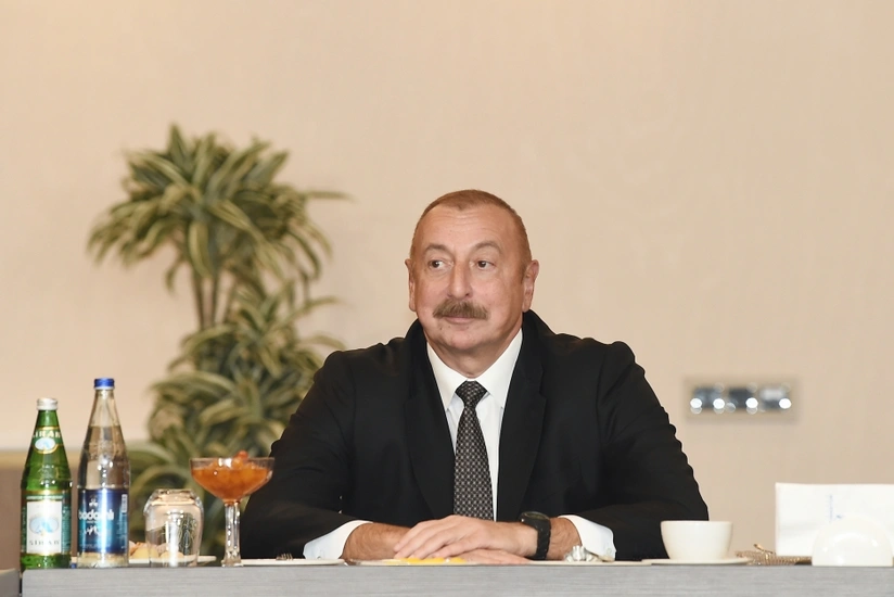 İlham Əliyev Sofiyada Bolqarıstanın biznes dairələrinin nümayəndələri ilə görüşüb - YENİLƏNİB