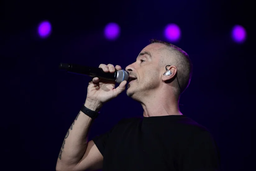 İtalyan müğənni Eros Ramazzotti Bakıda ilk dəfə konsert verib
