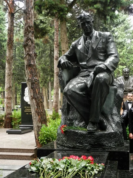 Prominent composer Uzeyir Hajibeyli commemorated