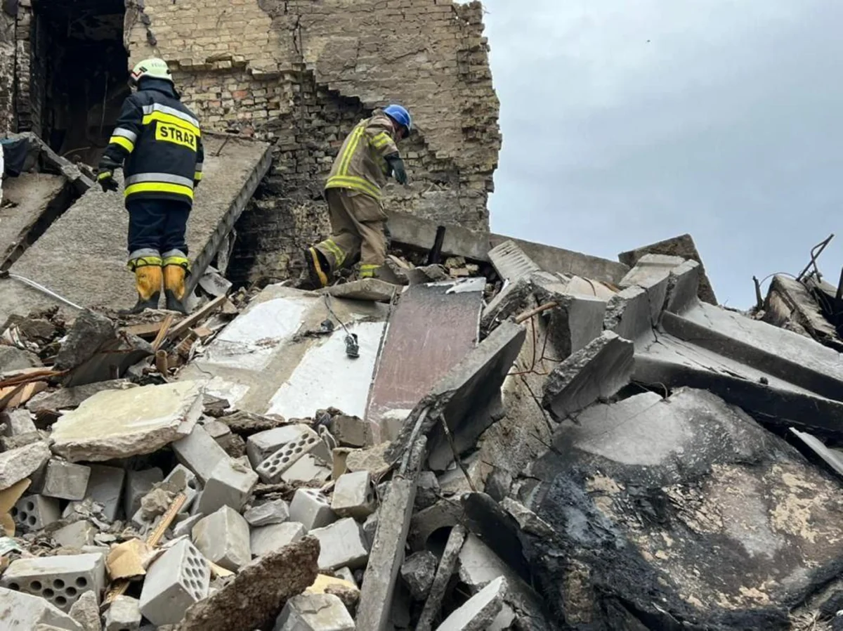 Nearly 50 people burned alive during hospital bombing in Mariupol