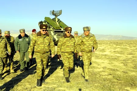 Hava Hücumundan Müdafiə Qoşunlarının döyüş atışlı təlimləri keçirilib - FOTOLAR