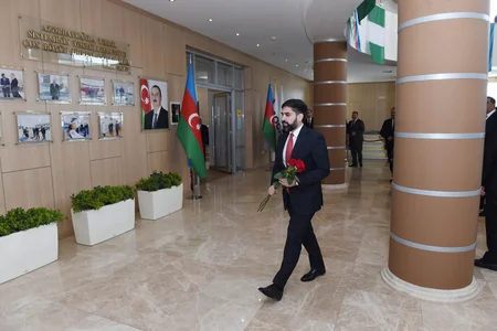 Rövşən Nəcəf: “Ulu Öndərin müəyyənləşdirdiyi inkişaf konsepsiyası milli neft strategiyası olub”