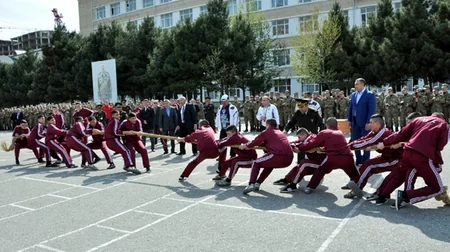 C.Naxçıvanski adına Hərbi Liseyin yaranmasının 45 illiyi qeyd edilib