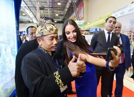Prezident İlham Əliyev “AITF-2018” XVII Azərbaycan Beynəlxalq turizm və səyahətlər sərgisi ilə tanış olub - YENİLƏNİB - 2