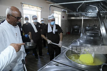 Təəccübləndirən foto, peşmanlığın izi, dəmir barmaqlıqlar - Bakı İstintaq Təcridxanasından REPORTAJ