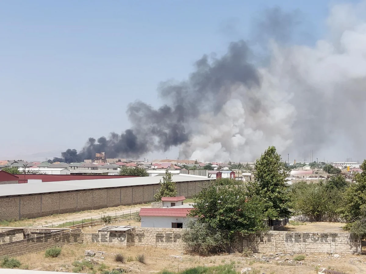 В Сумгайыте горит полигон бытовых отходов